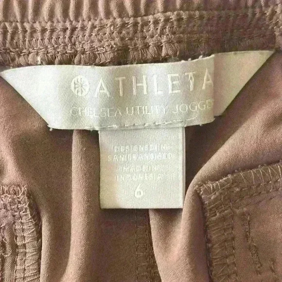 Athleta Chelsea Utility Jogger - Picture 4 of 12